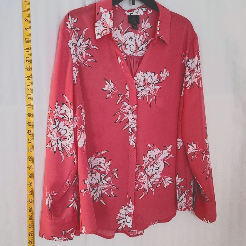 Womens Petite Pink Long Sleeved Button Down Floral Blouse